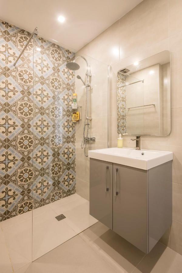 Beautiful Seaview 2 Bedroom Apartment Luz Екстериор снимка