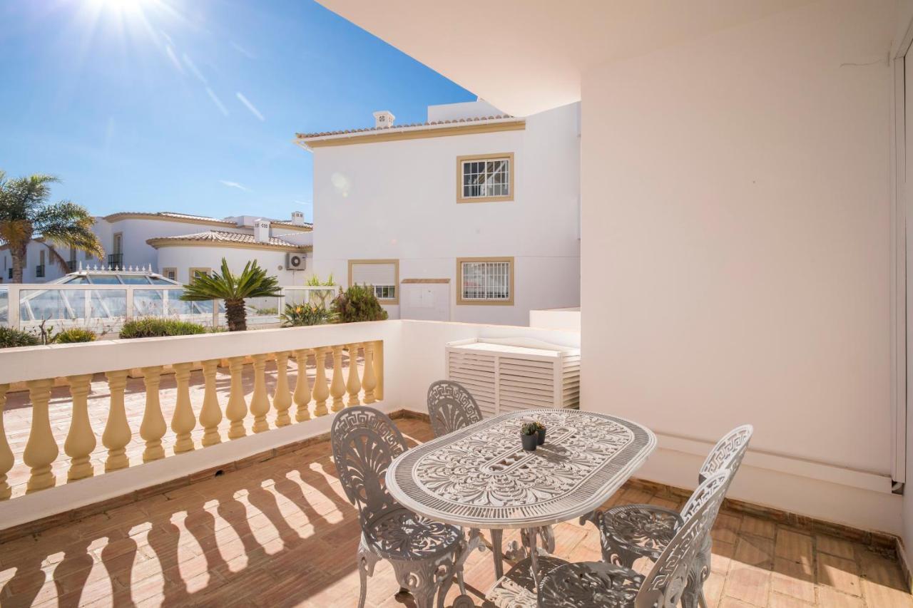 Beautiful Seaview 2 Bedroom Apartment Luz Екстериор снимка